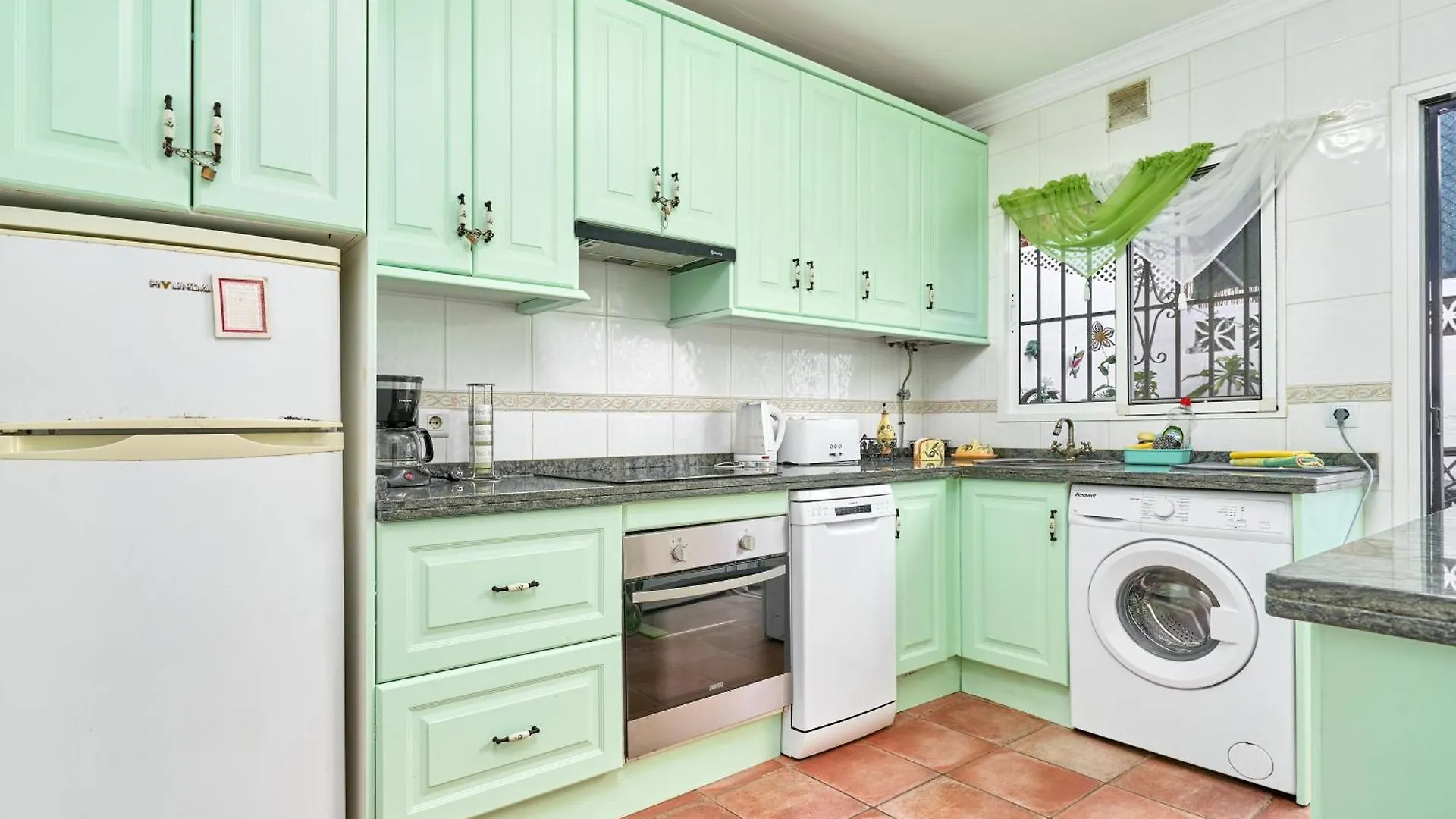 Ferienhaus Villa Charming Townhouse In Nueva Nerja