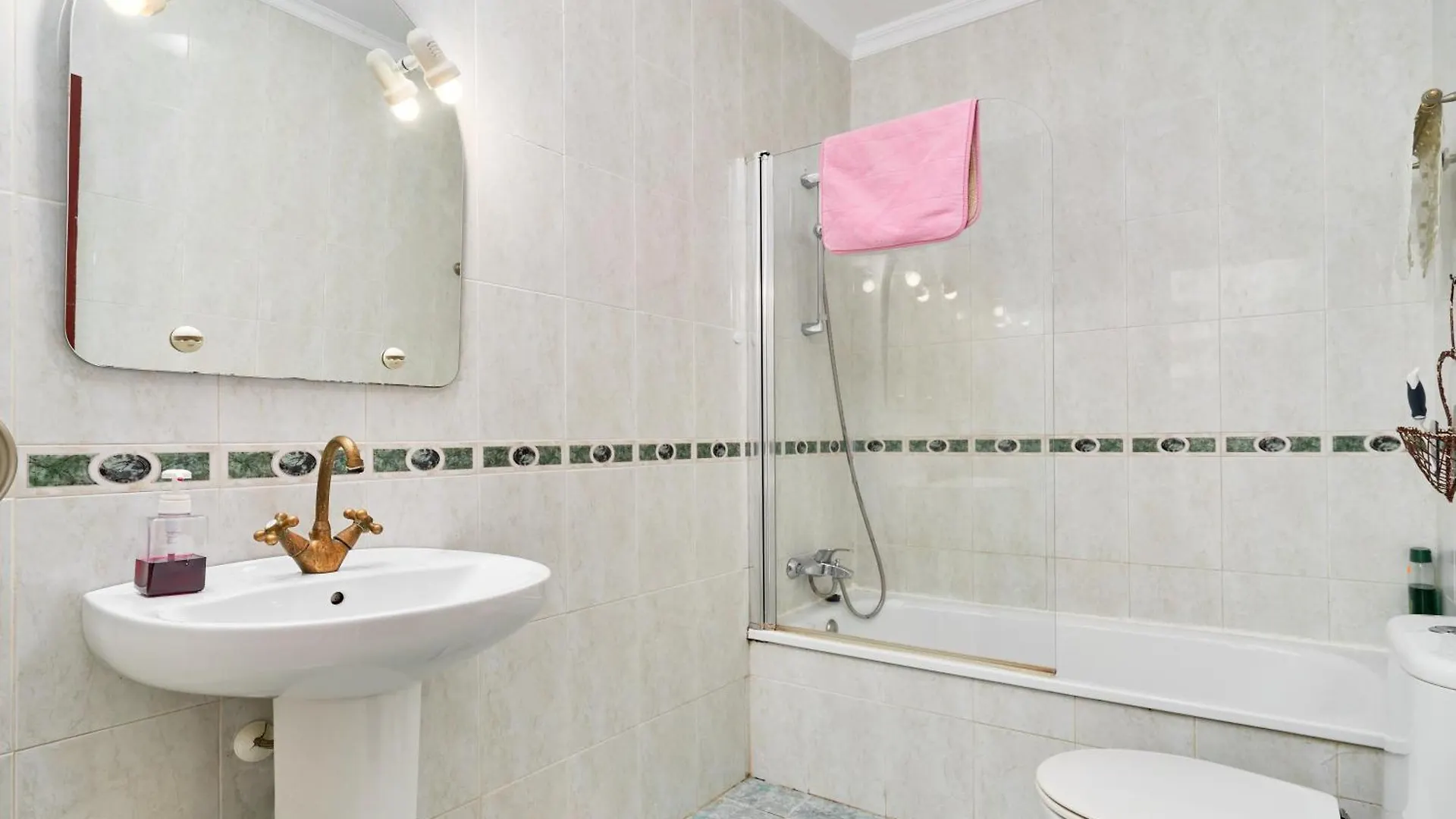 Villa Charming Townhouse In Nueva Nerja Ferienhaus